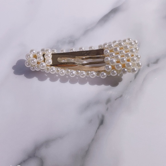 🍬2/$15 Brand New Oversized Faux Pearl Hair Barrette Hair Clip Statement Piece - Picture 3 of 4